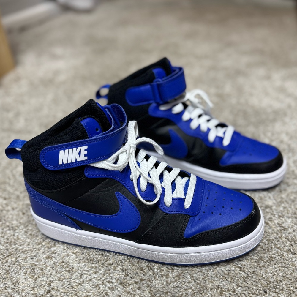 Nike Kids' Grade School Court Borough Mid Shoes